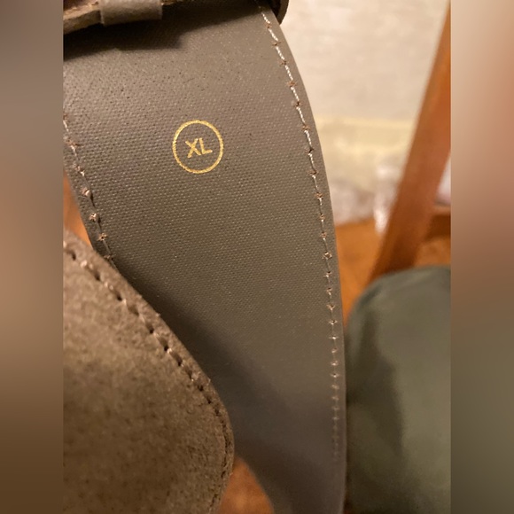 Brand New J Crew women’s green suede belt - Picture 7 of 9